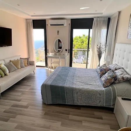 Vila Luxury Marina Lloret de Mar