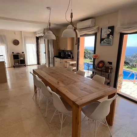 וילה Luxury Marina
